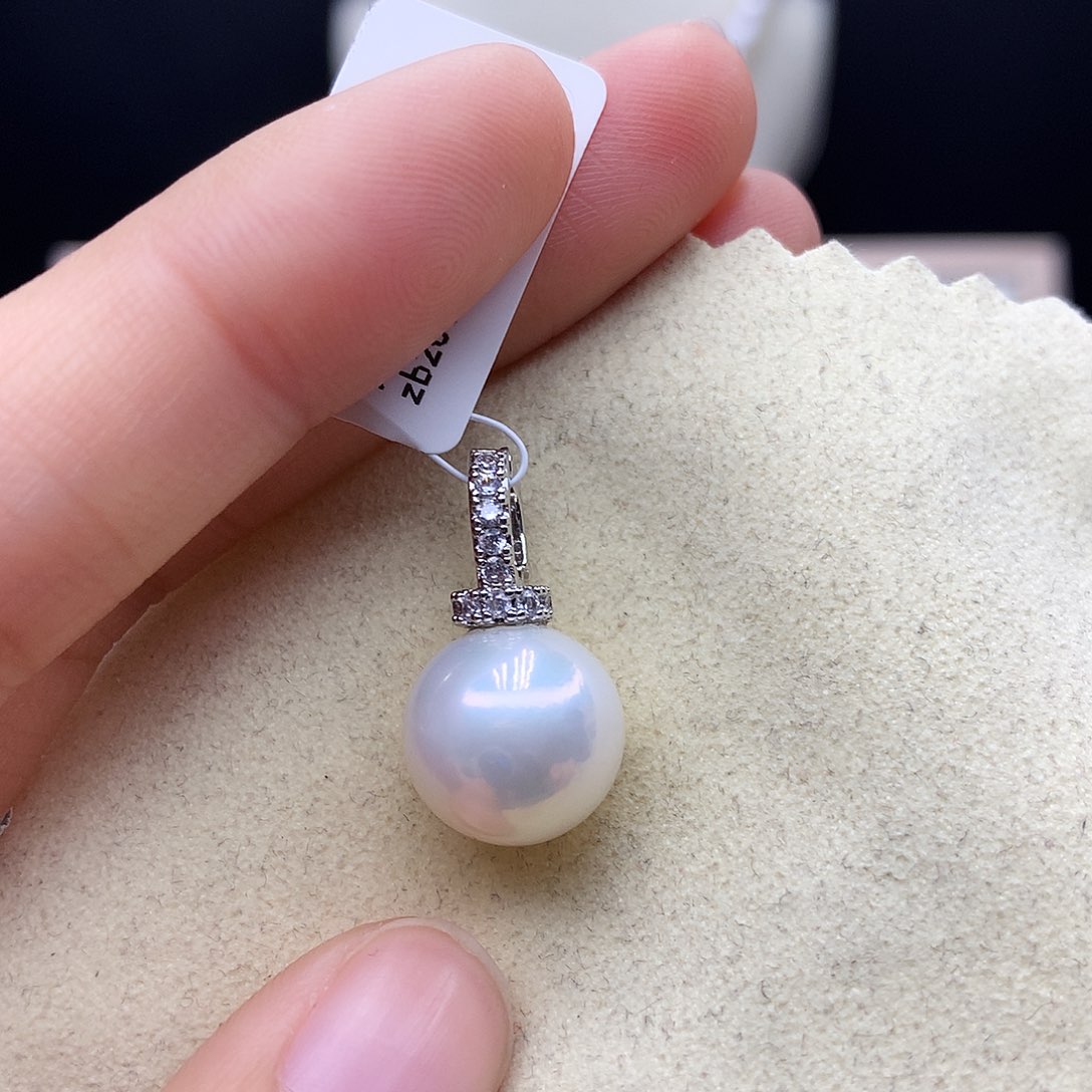 淡水珍珠合金颈饰