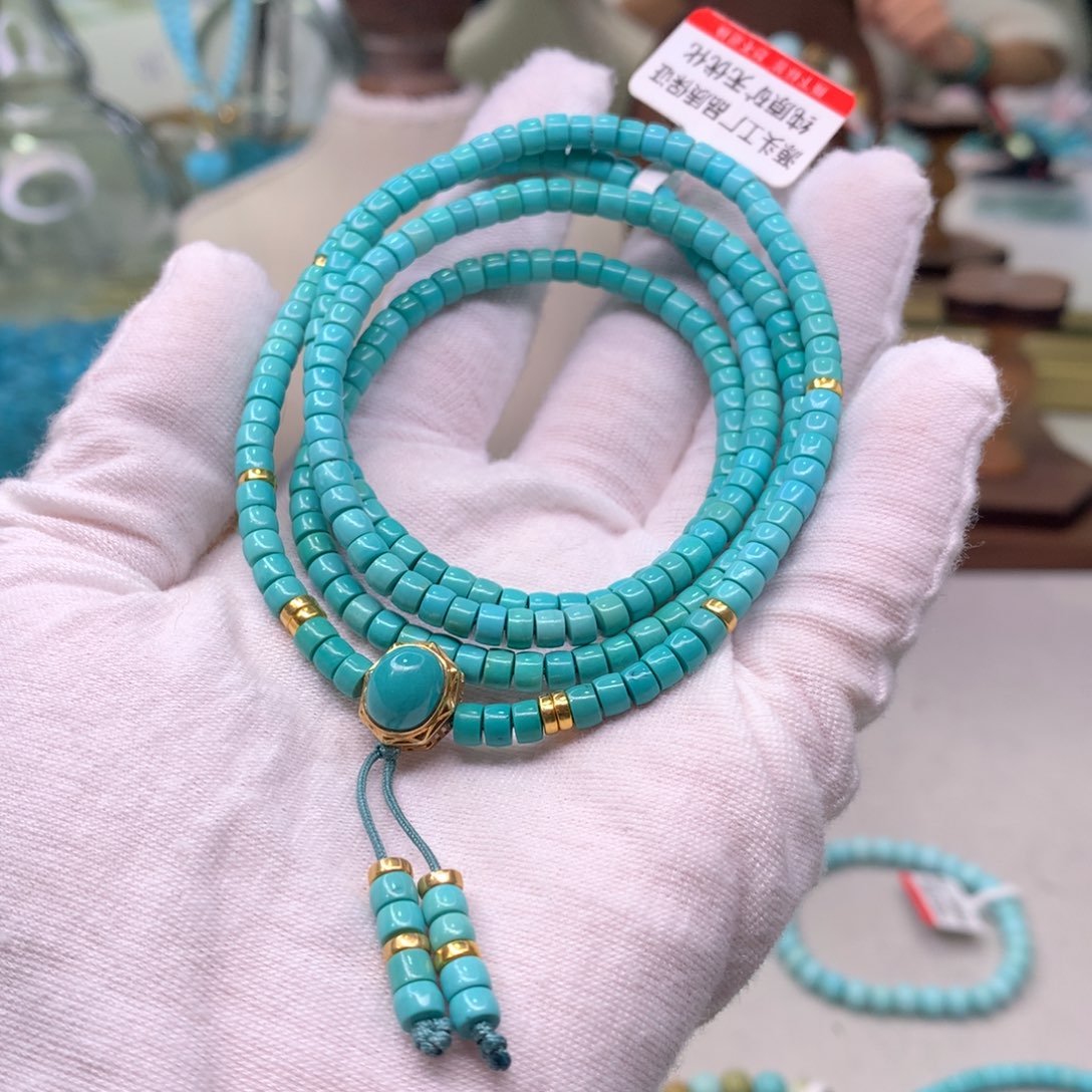 绿松石配饰未镶嵌琥**庄