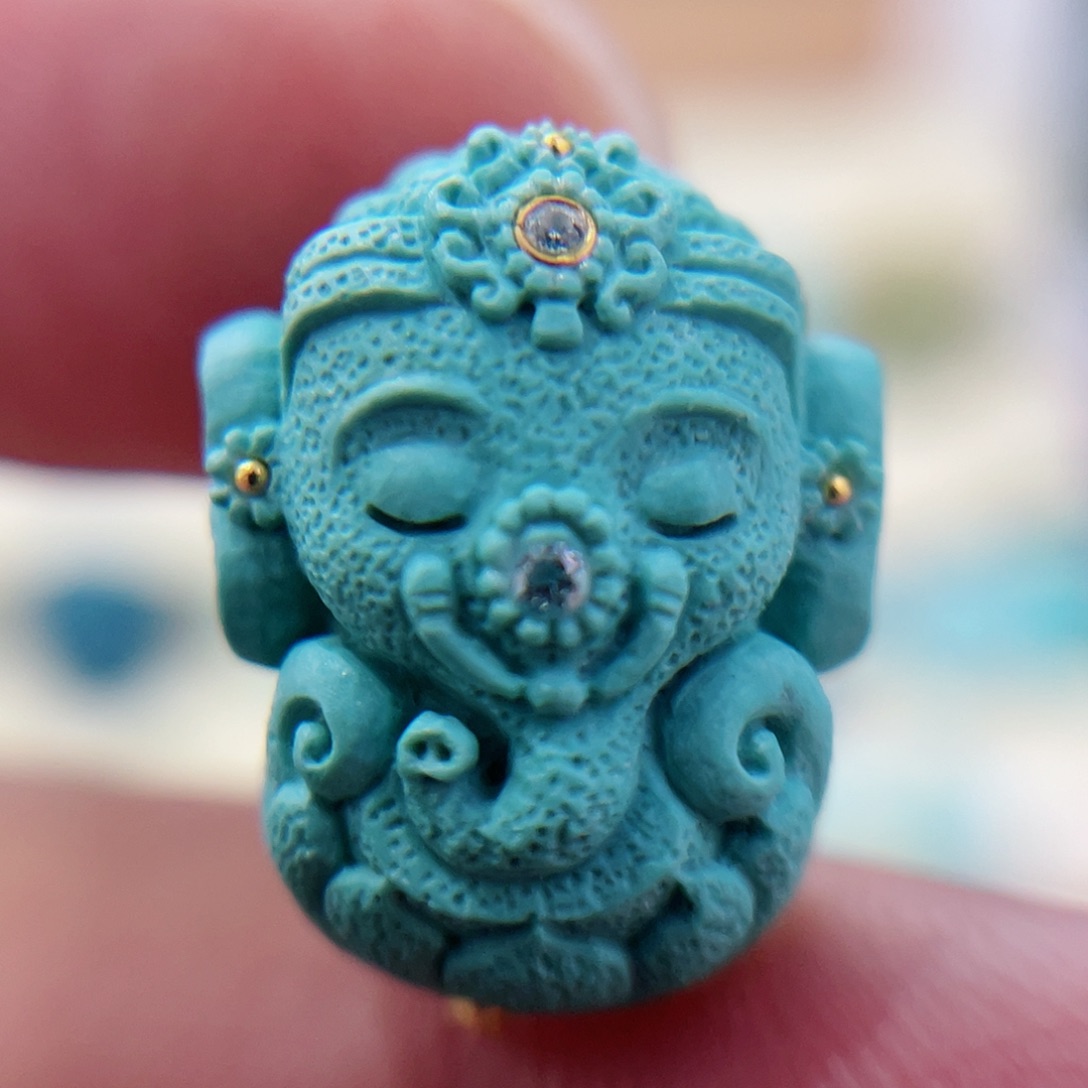 绿松石配饰未镶嵌