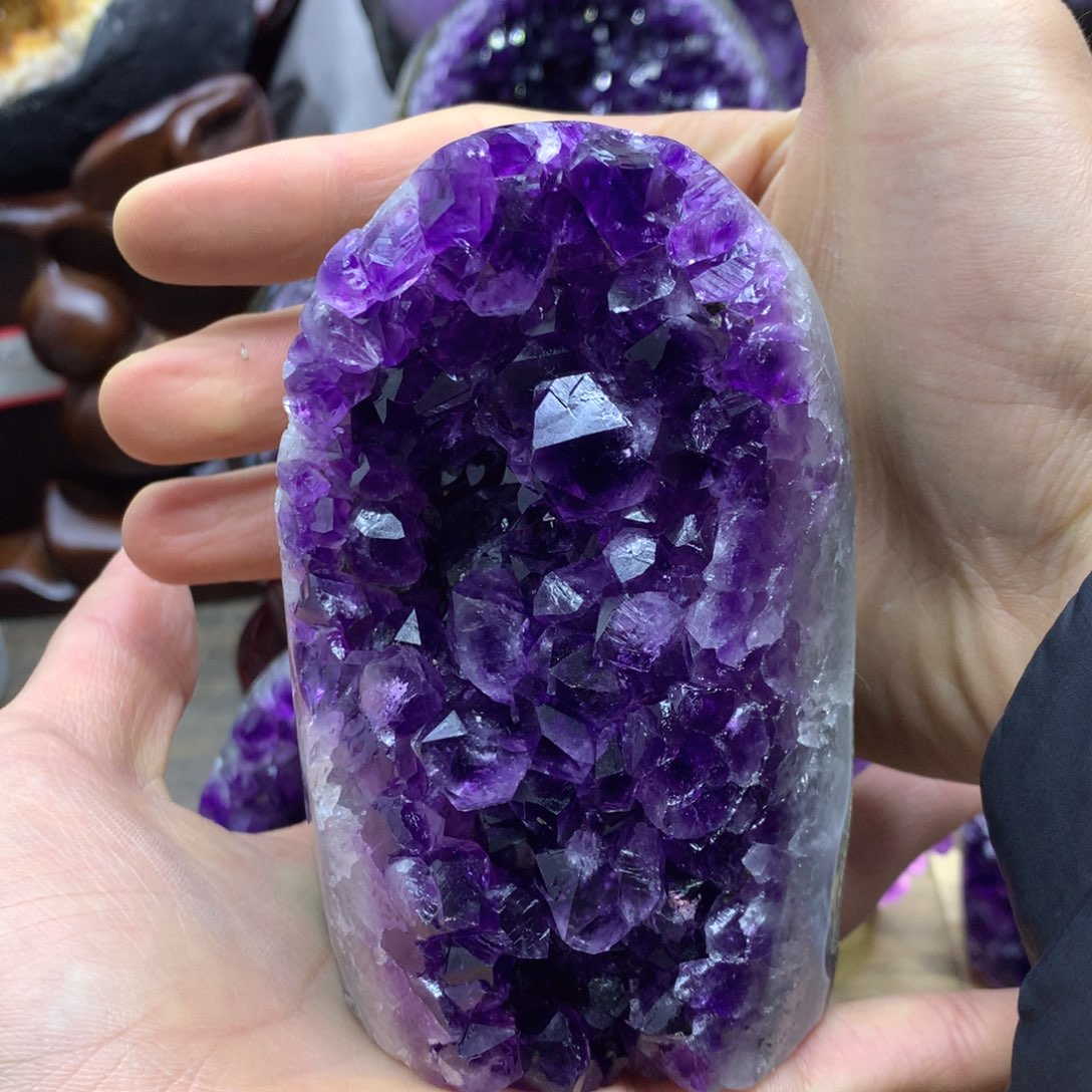 紫晶大型摆件（非配饰）未镶嵌