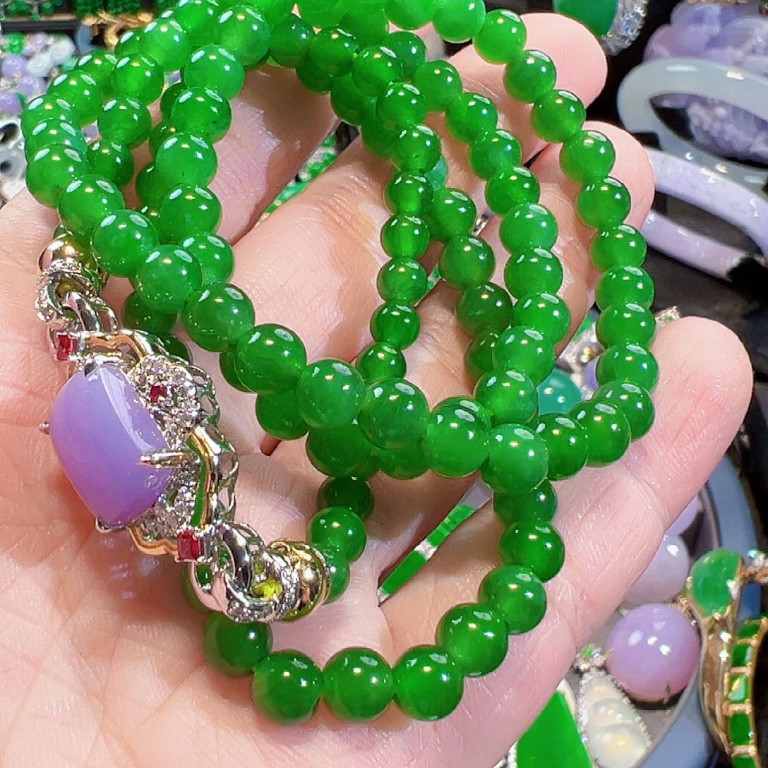 翡翠颈饰18K金镶嵌签收后24小时鉴赏期