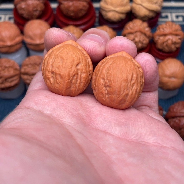 文玩核桃把件小红帽