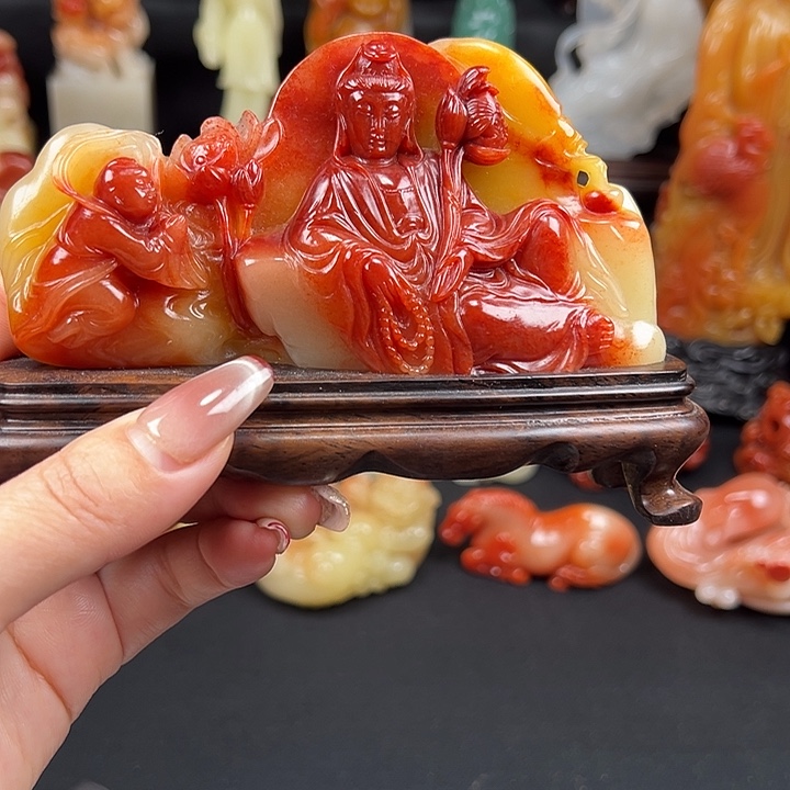 寿山石三彩老性芙蓉石