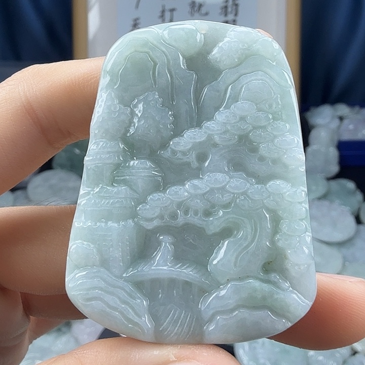 翡翠未镶嵌颈饰翡翠