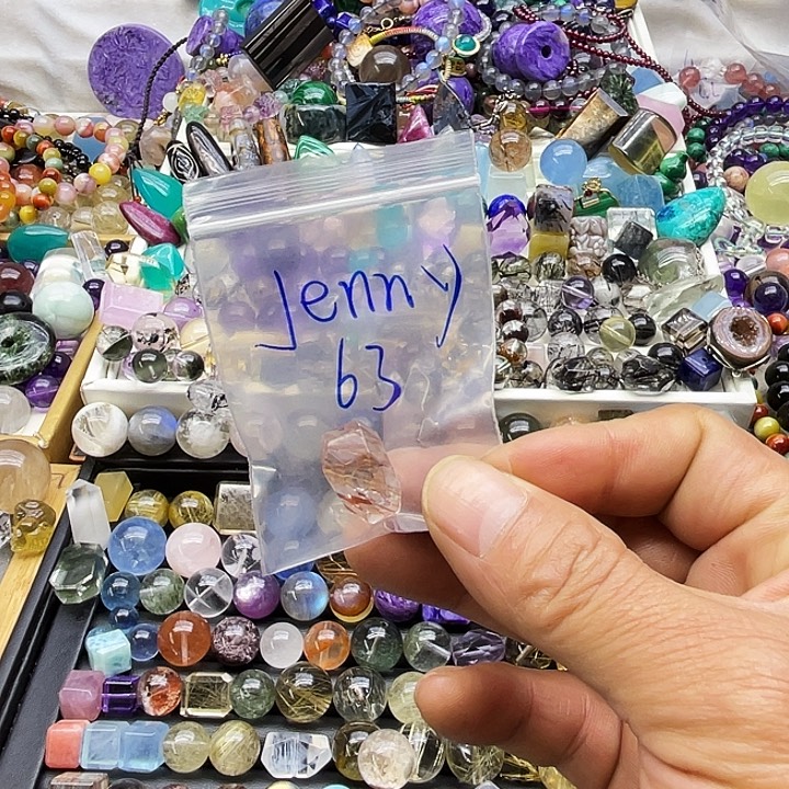 J***y手链水晶未镶嵌这样就不会