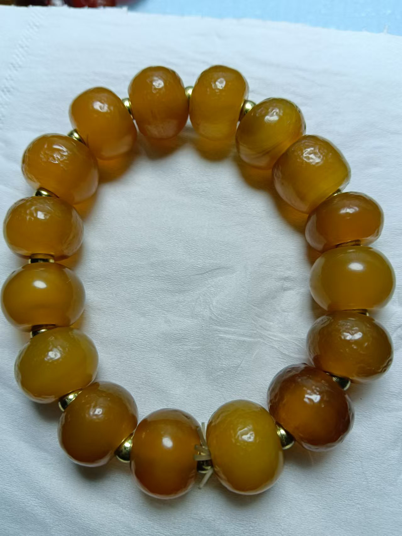 鸡油黄的玛瑙手串釉质细腻包浆醇厚适合男女款品直径卡15