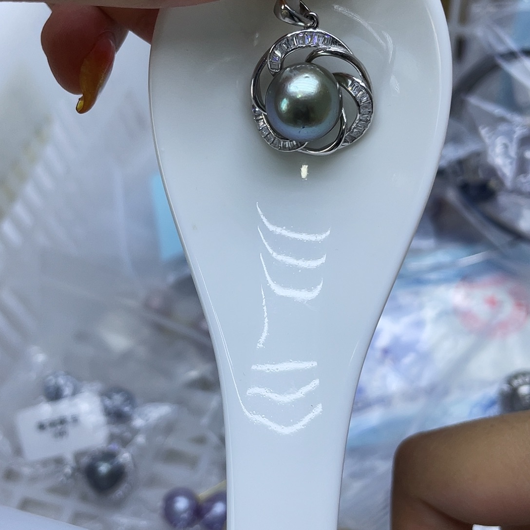 银S925镶嵌海水珍珠颈饰