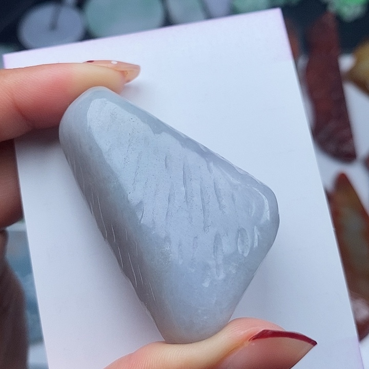 翡翠颈饰未镶嵌天然