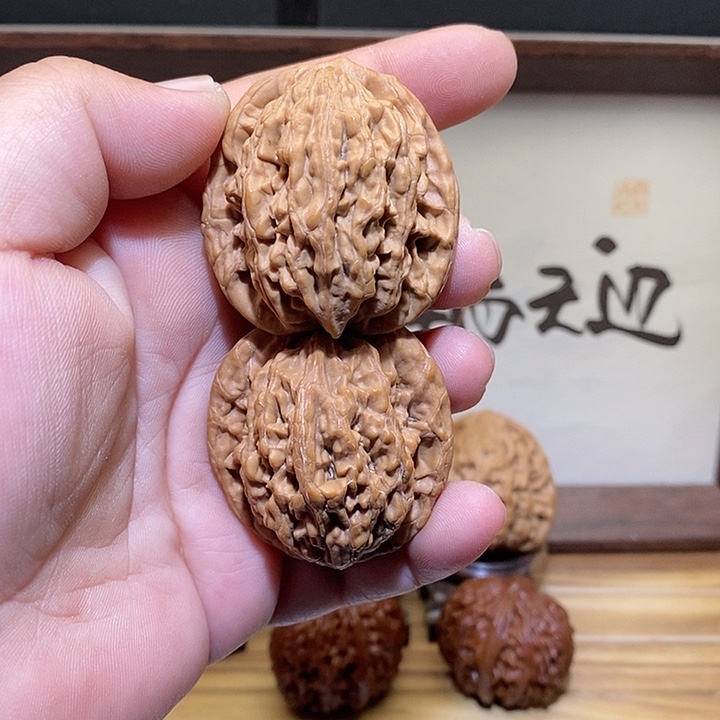 文玩核桃把件37蓟县山地虎头