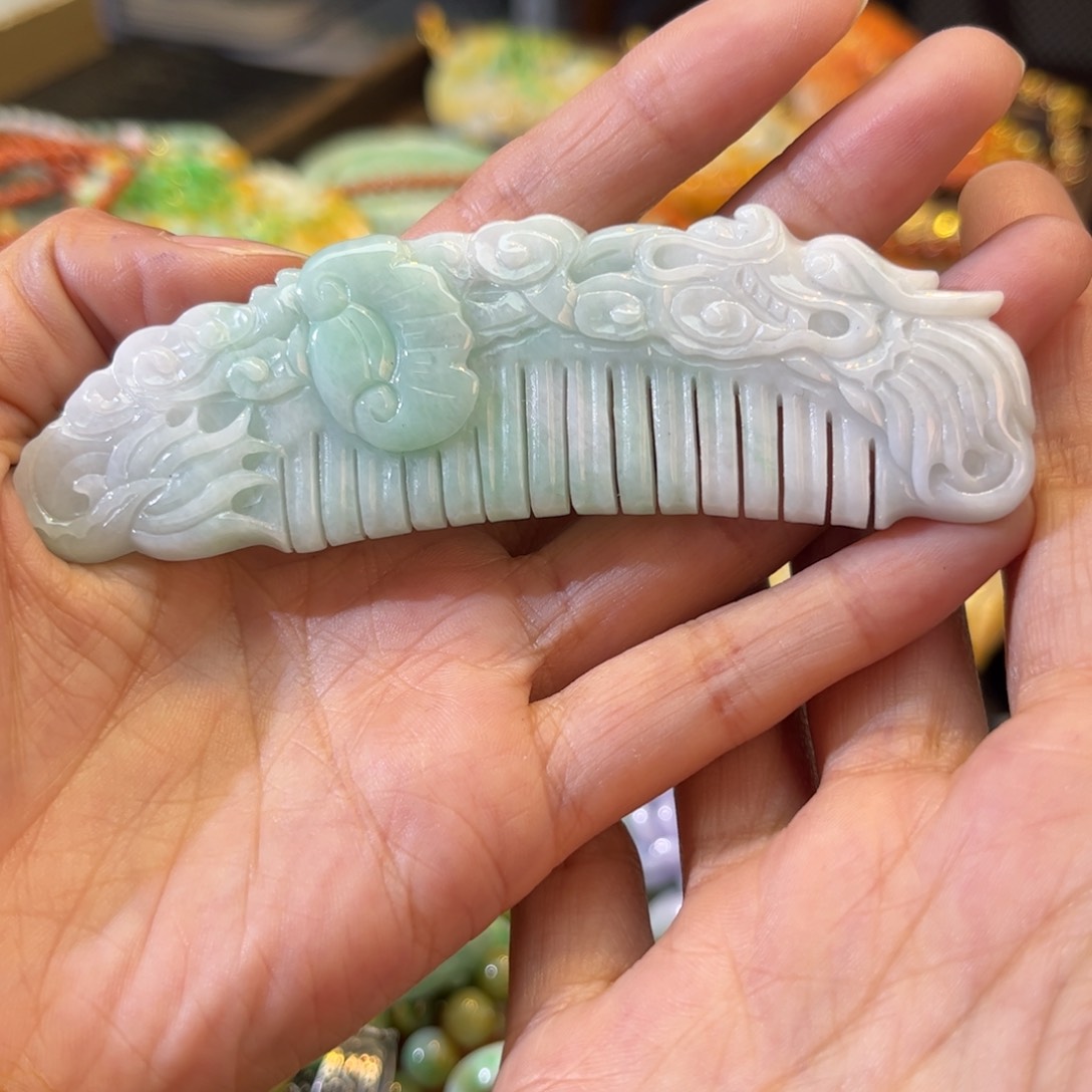 翡翠颈饰未镶嵌待编款