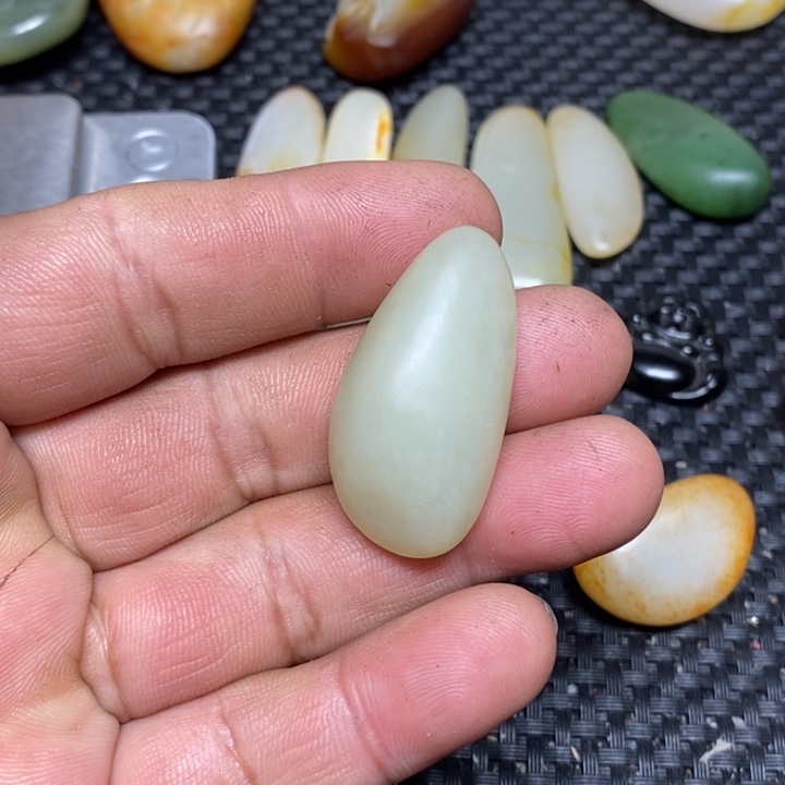和田玉（白玉）珠宝奇石未镶嵌