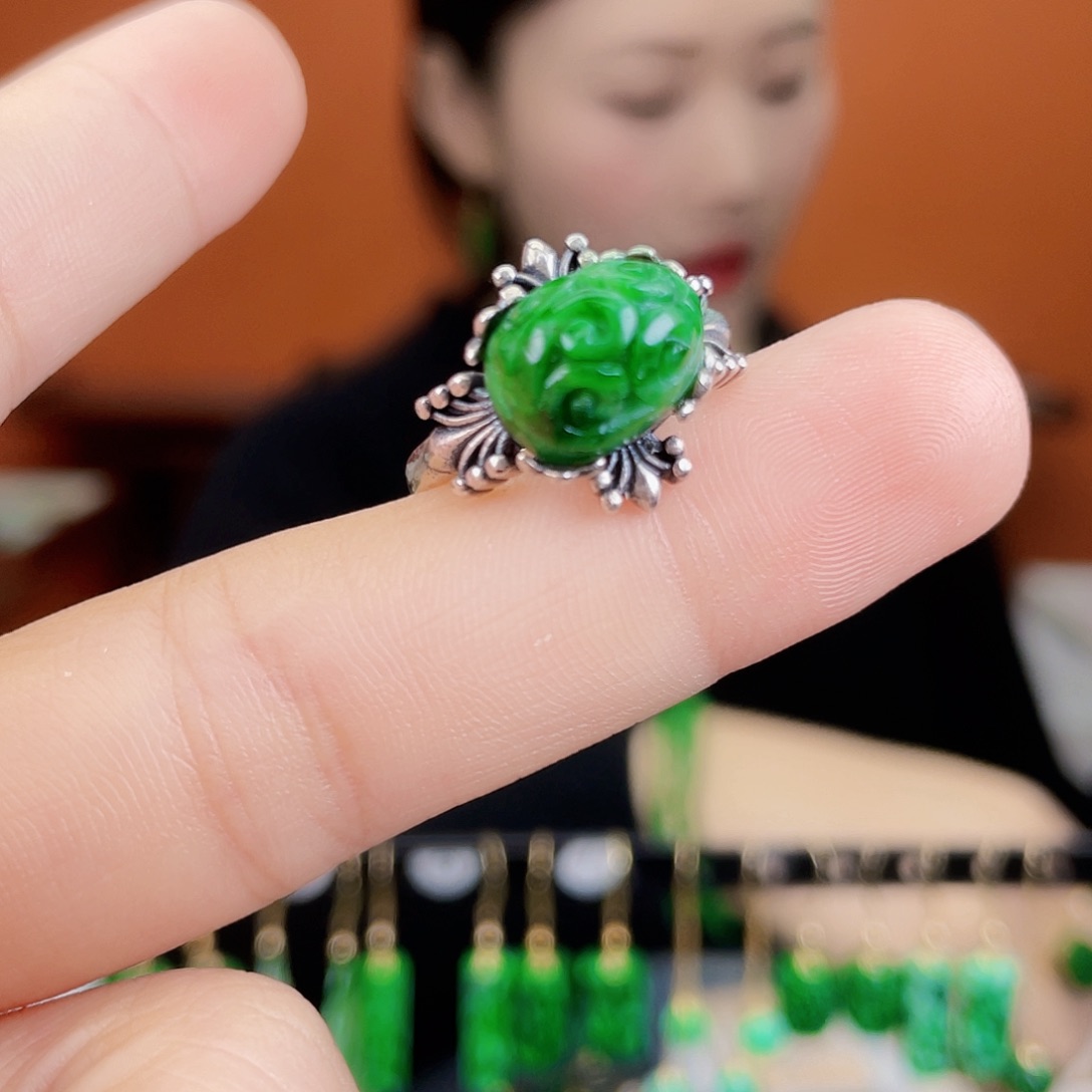 翡翠银S925镶嵌耳饰