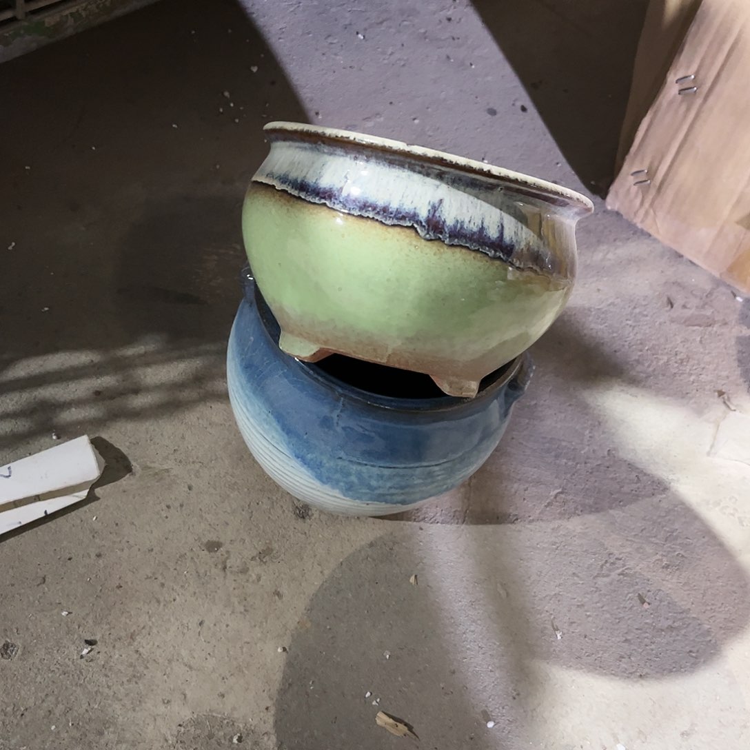 紫砂花盆花盆里的