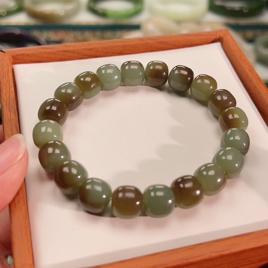 和田玉手链未镶嵌糖蓝卡10