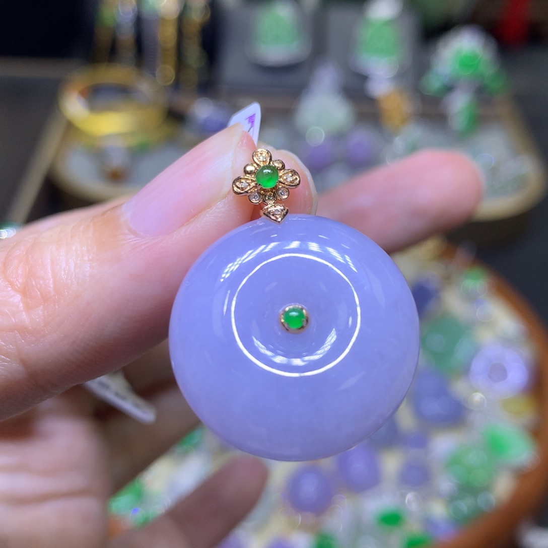 翡翠18K金镶嵌颈饰翡翠吊坠项链