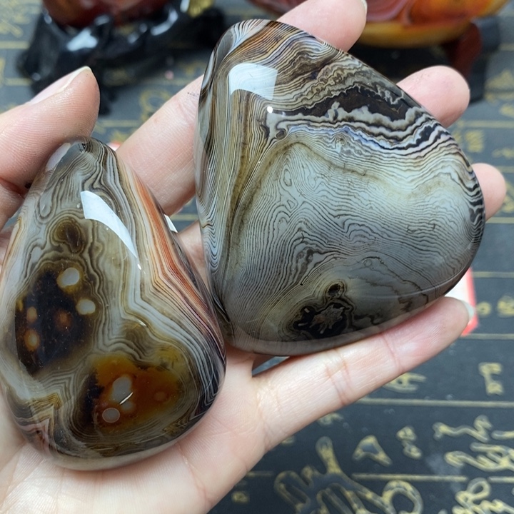 玛瑙/玉髓玛瑙未镶嵌曰**辰