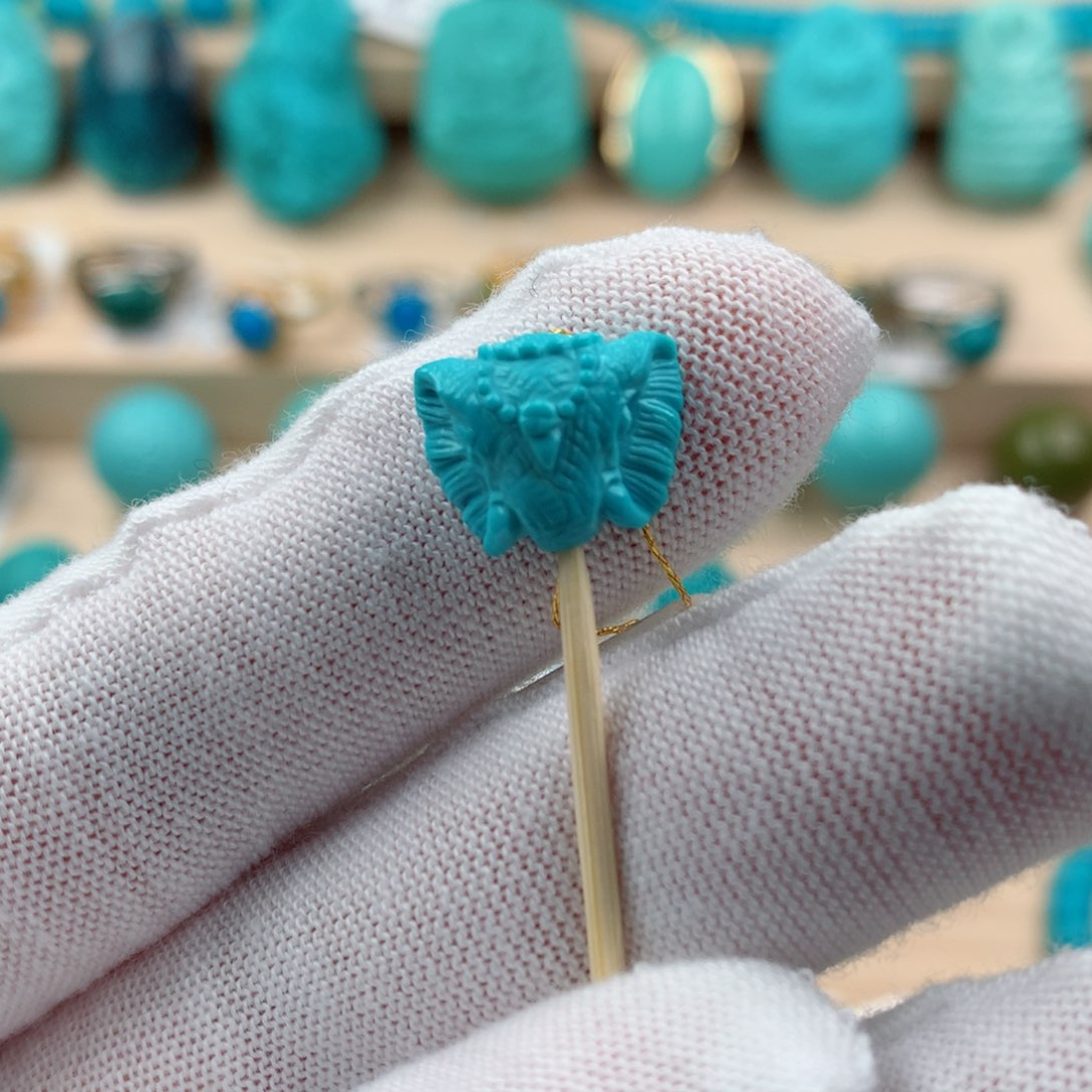 未镶嵌绿松石珠宝奇石