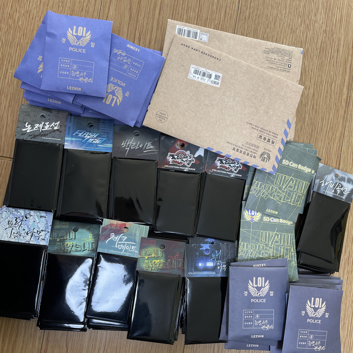 【小宁崽】韩漫警察局快闪补货随机卡吧唧