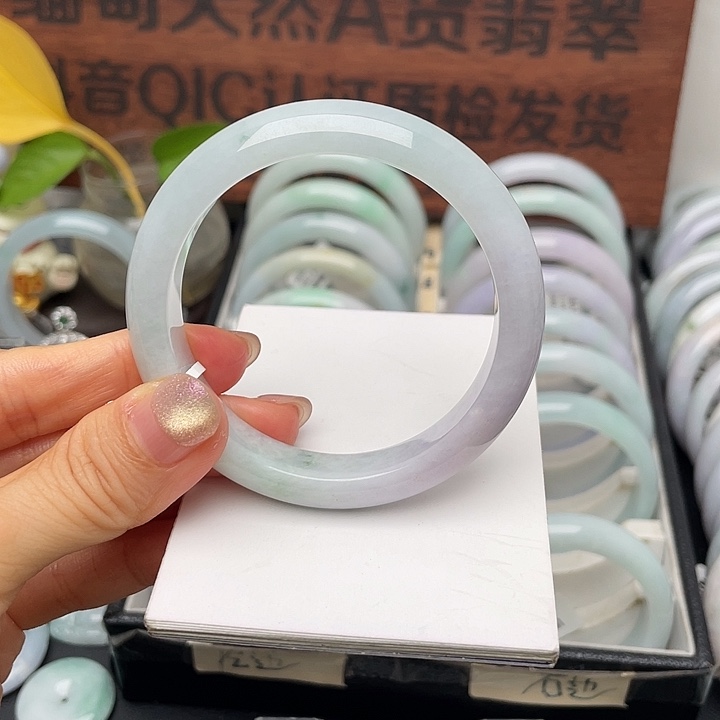 翡翠未镶嵌手镯54.5正圈