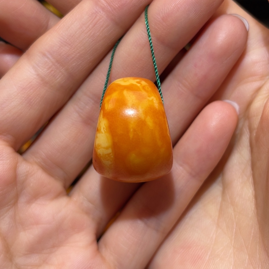 【闪购商品】琥珀裸石未镶嵌马蹄