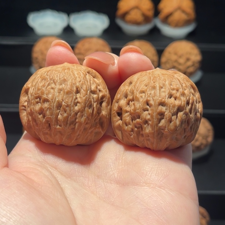 吊坠文玩核桃铁锤38精品，全品031