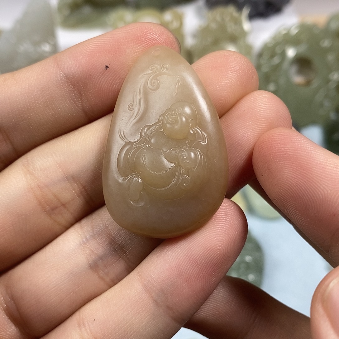 和田玉未镶嵌挂件