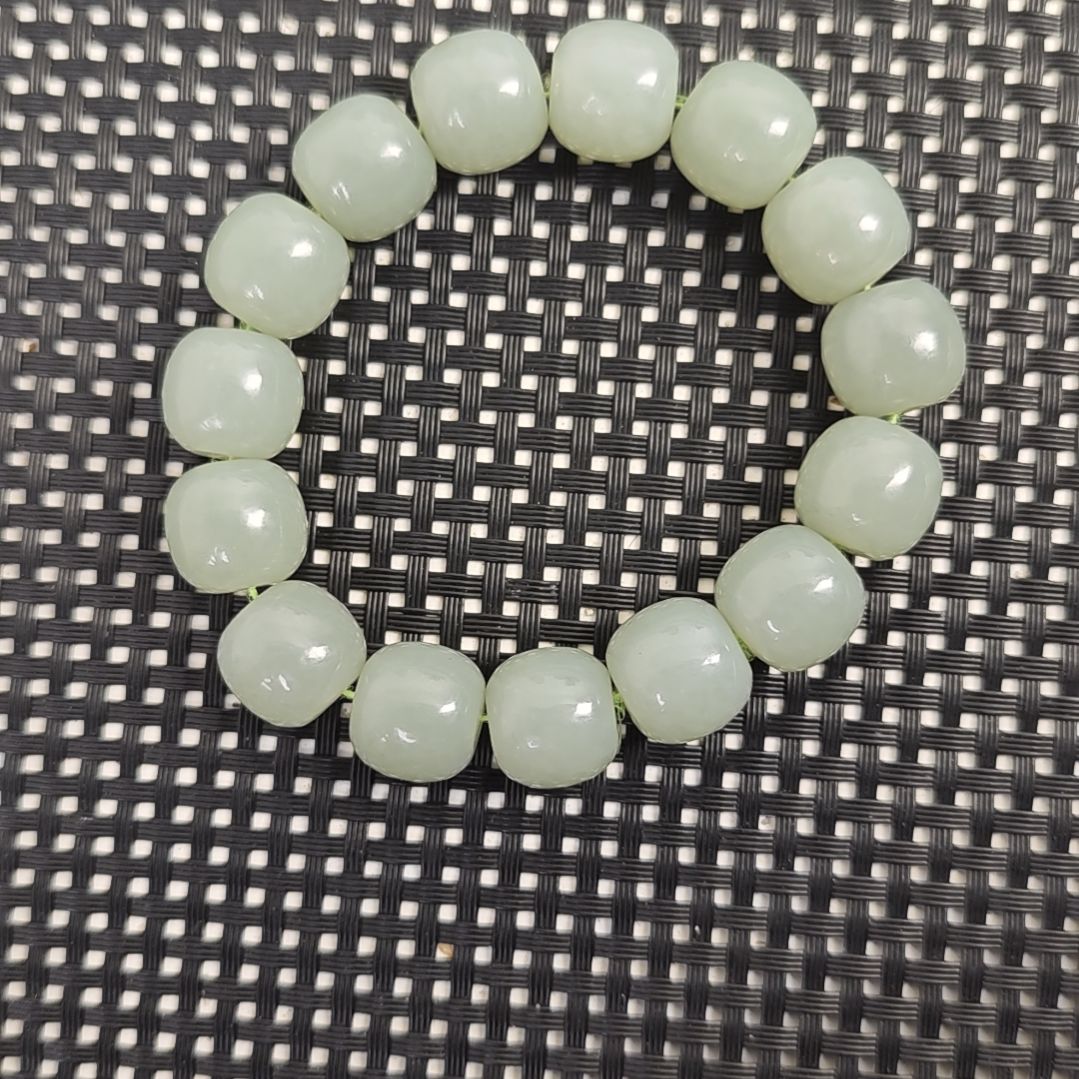 和田玉未镶嵌手串