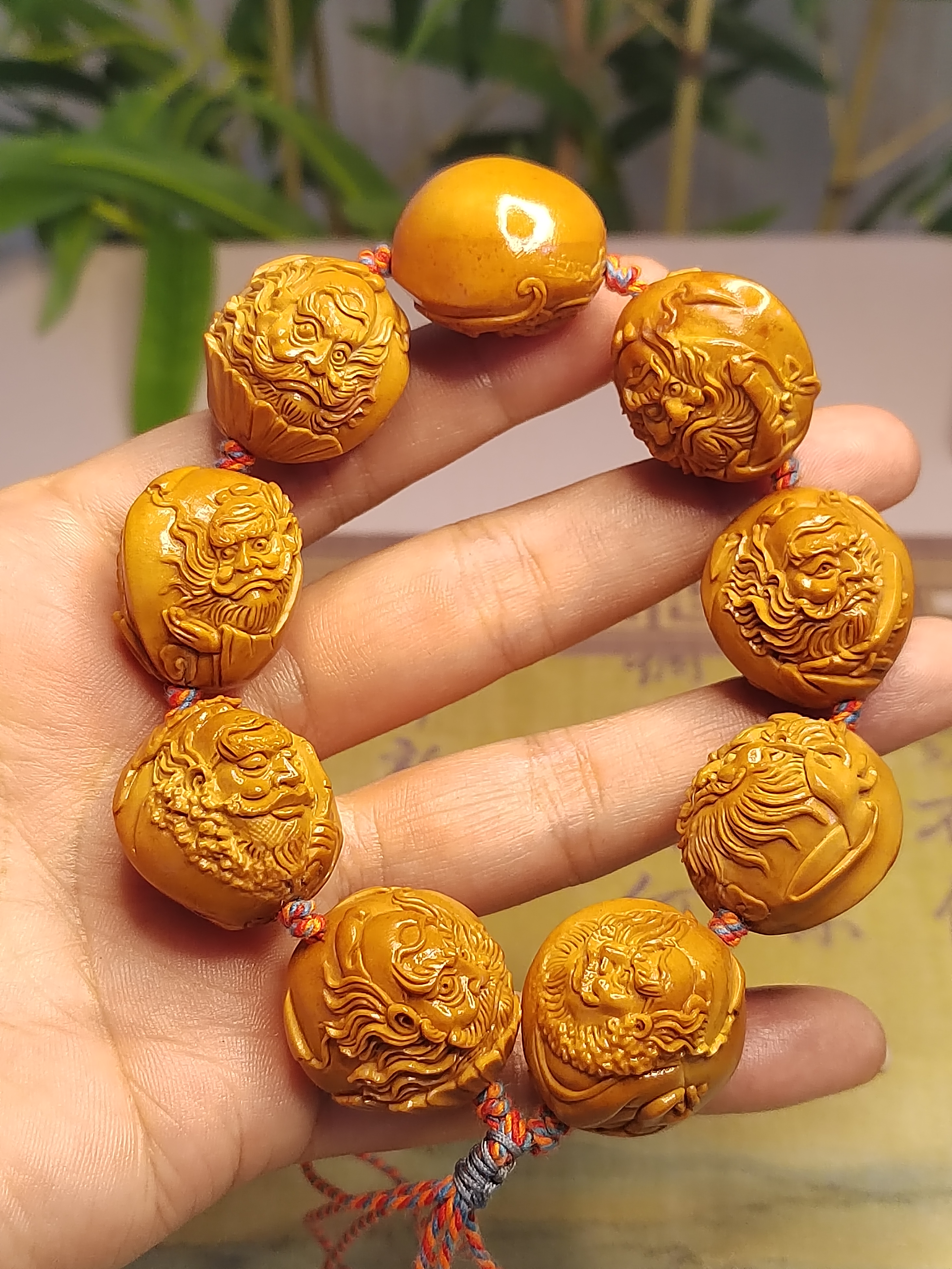 2.5浮雕钟馗头，纯手工非常立体橄榄核雕手串