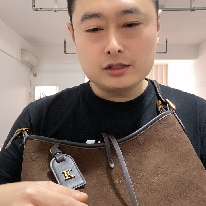 蚕丝黄牛皮（革）麂皮（革）