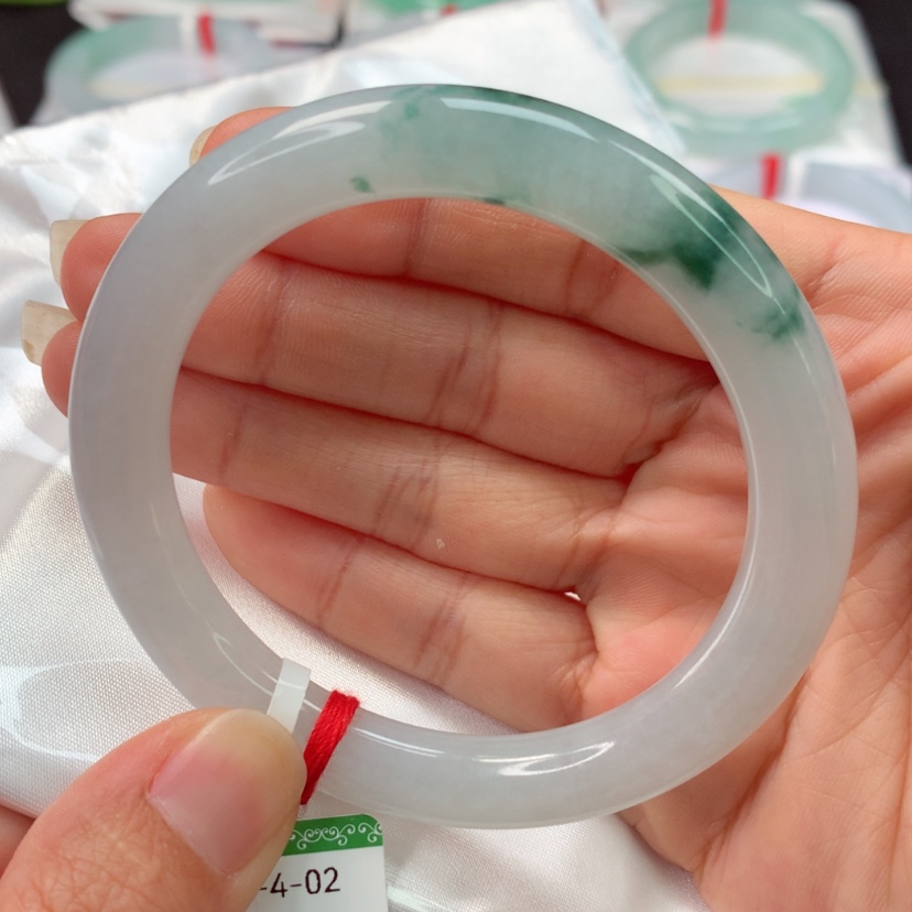 【闪购商品】翡翠手镯未镶嵌糖****）天然翡翠手镯