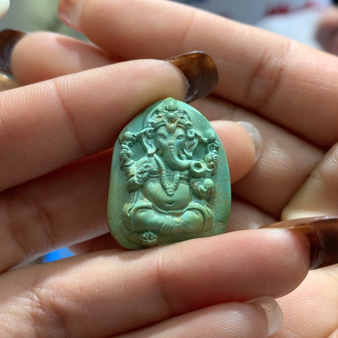 绿松石吊坠未镶嵌