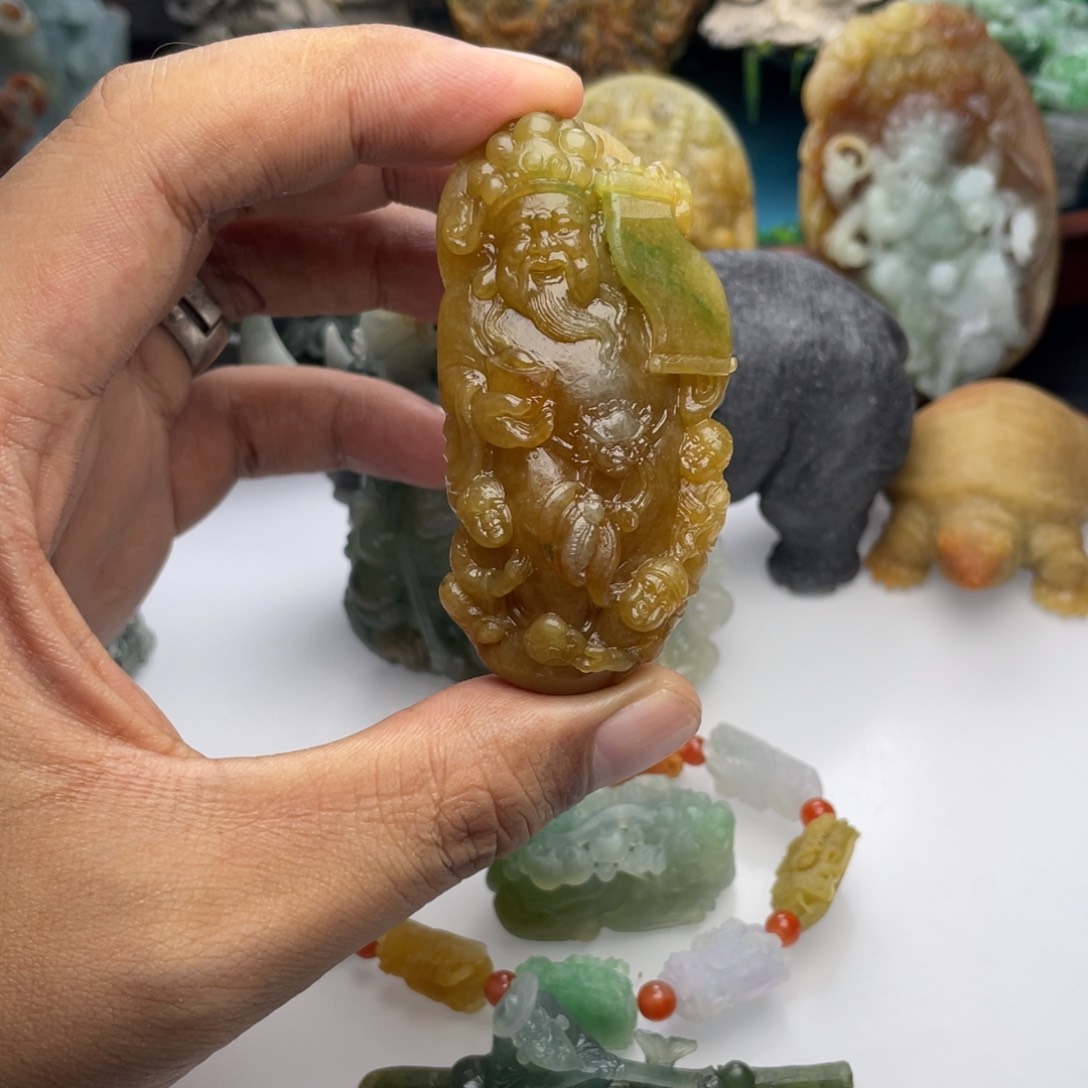 柳***司定制翡翠未镶嵌文财神