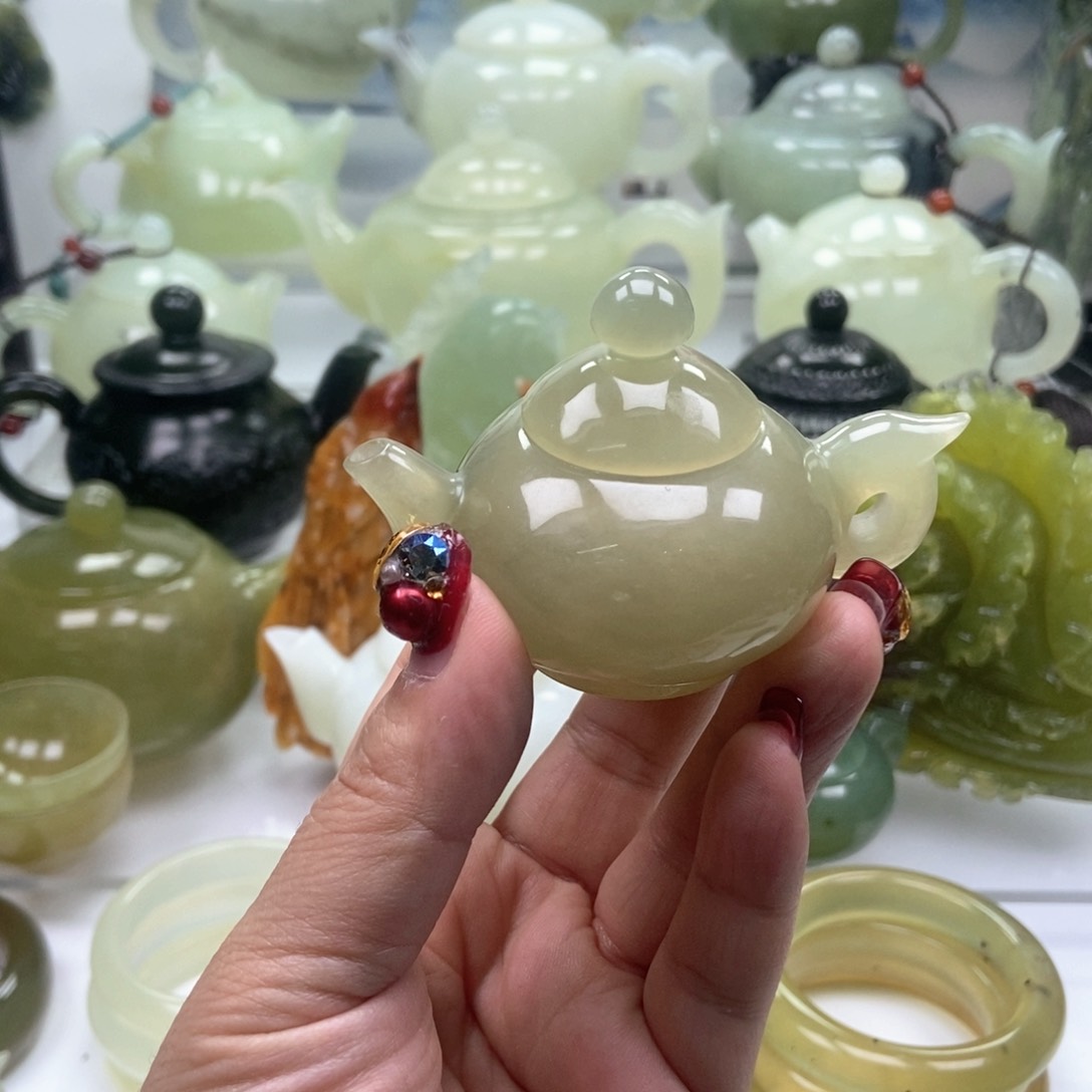 蛇纹石玉手把未镶嵌