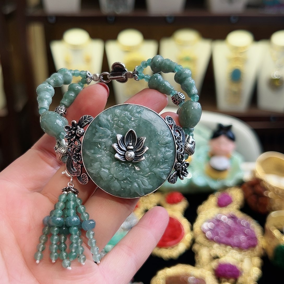 翡翠手链银S925镶嵌手链