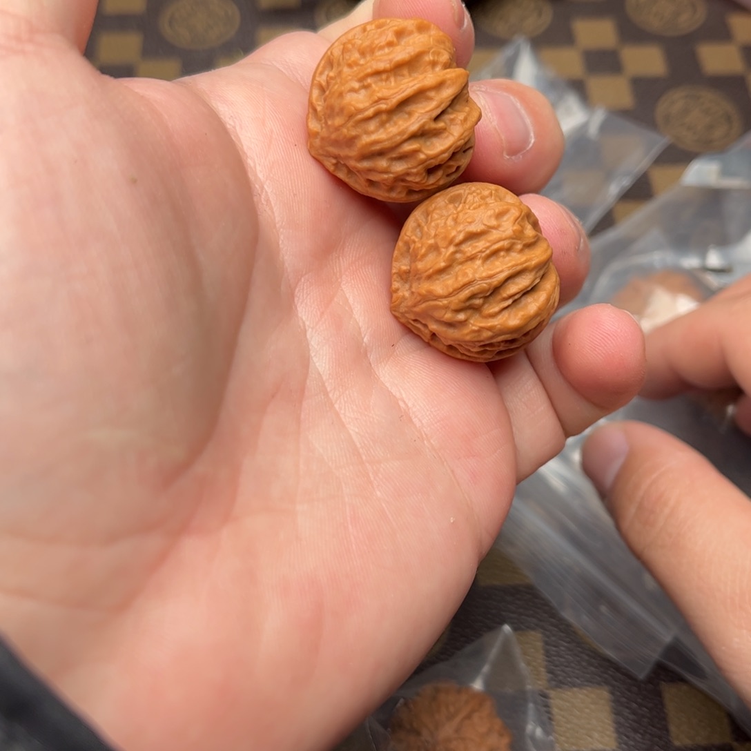 文玩核桃把件350000000