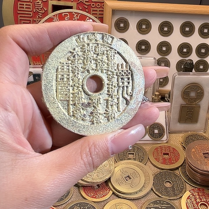 阿***沫铜现代翻砂工艺作品