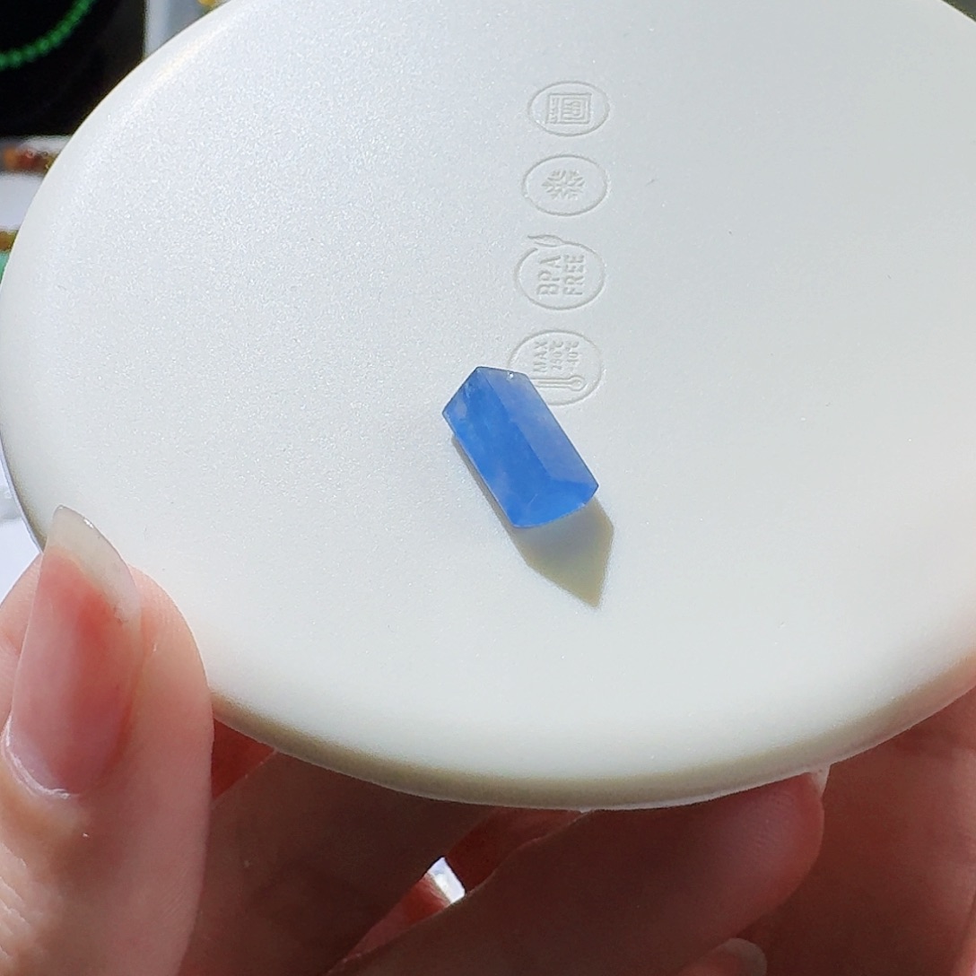 翡翠颈饰未镶嵌随形