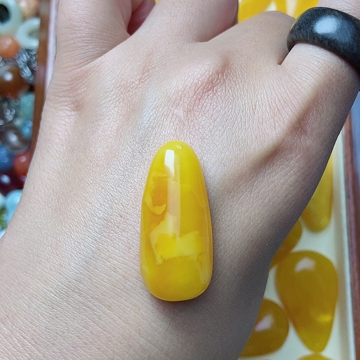 @***@琥珀未镶嵌颈饰吊坠