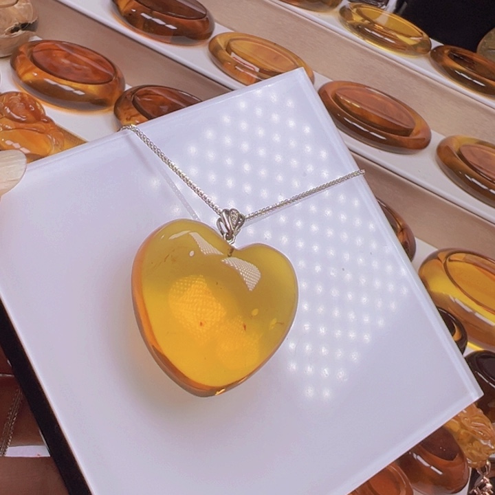 琥珀颈饰未镶嵌天然缅甸琥珀吊坠11.7克