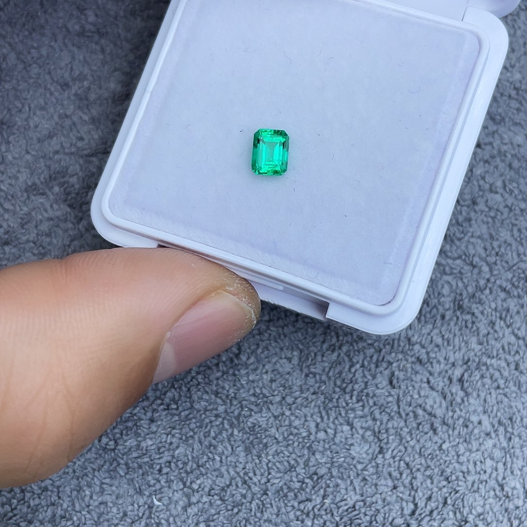 祖母绿裸石0.406Ct