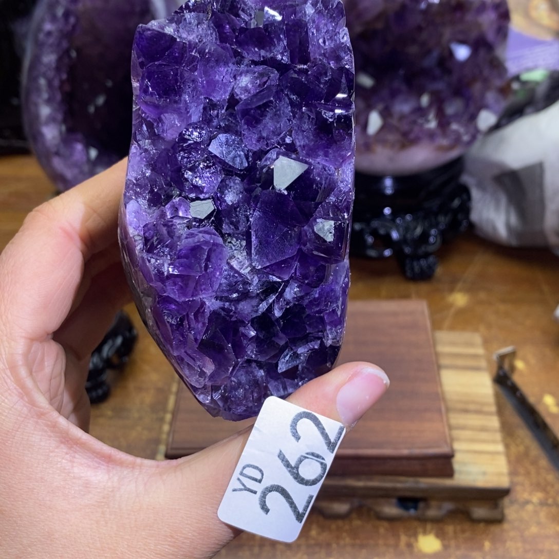 水晶大型摆件（非配饰）未镶嵌