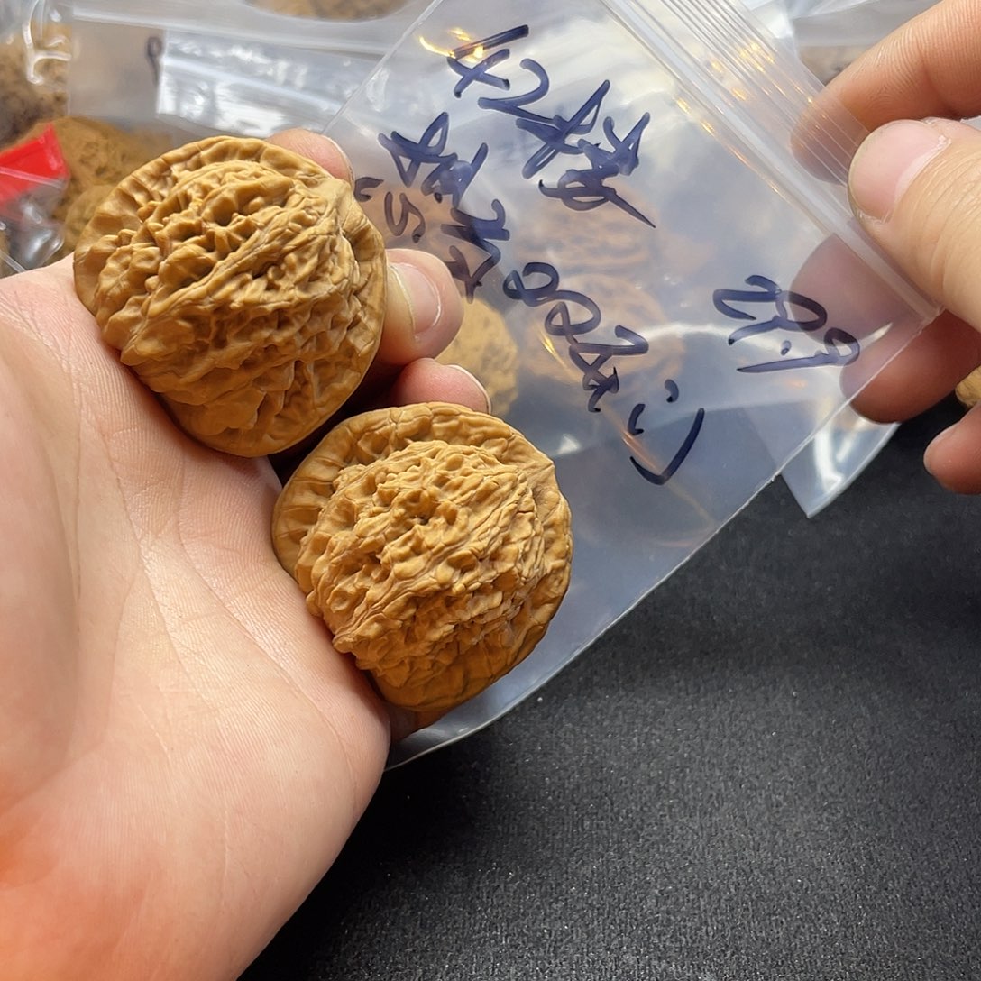 想***!把件文玩核桃四座楼