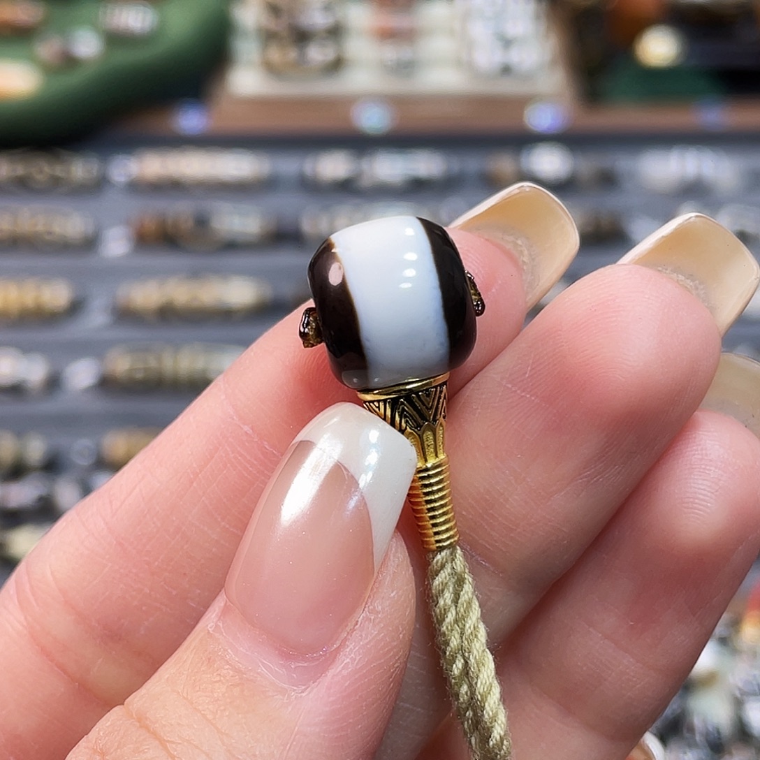 最****玛瑙/玉髓未镶嵌珠宝半成品