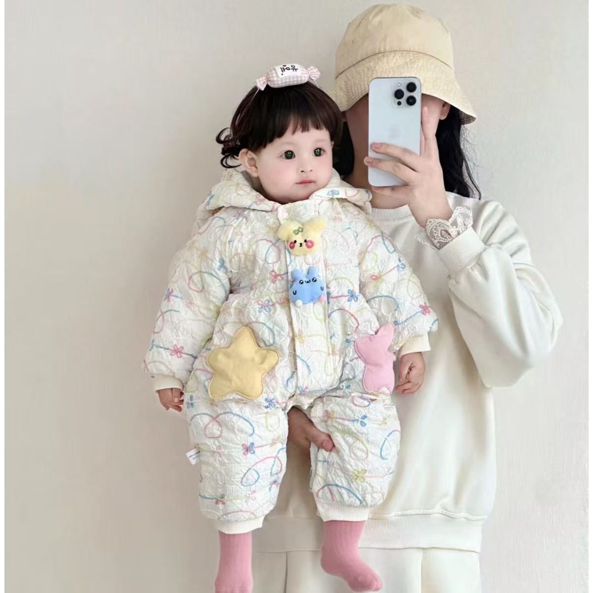 婴儿棉衣冬季可爱保暖外出服新生儿超萌带帽爬服