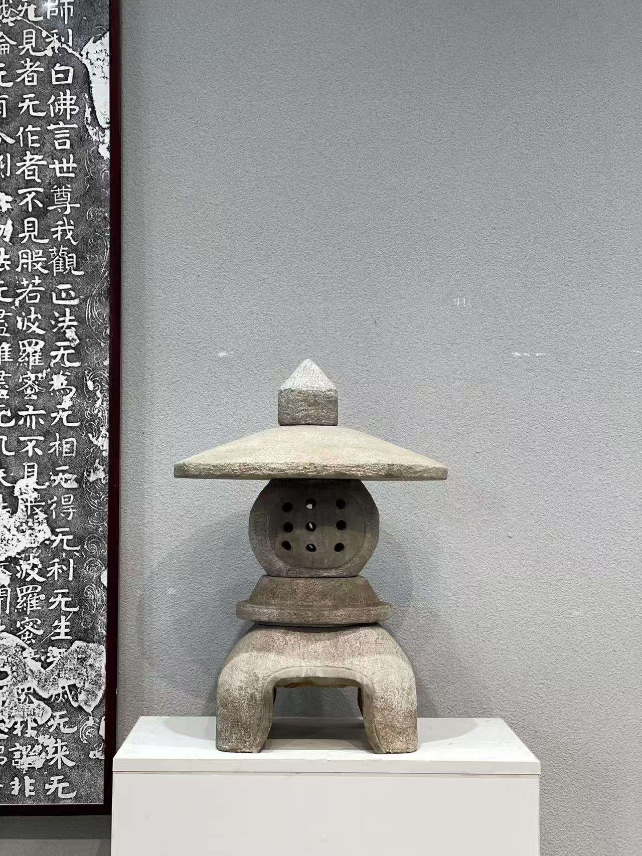 禅意十足～小石灯