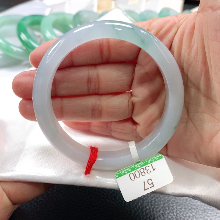 翡翠手镯未镶嵌57575757