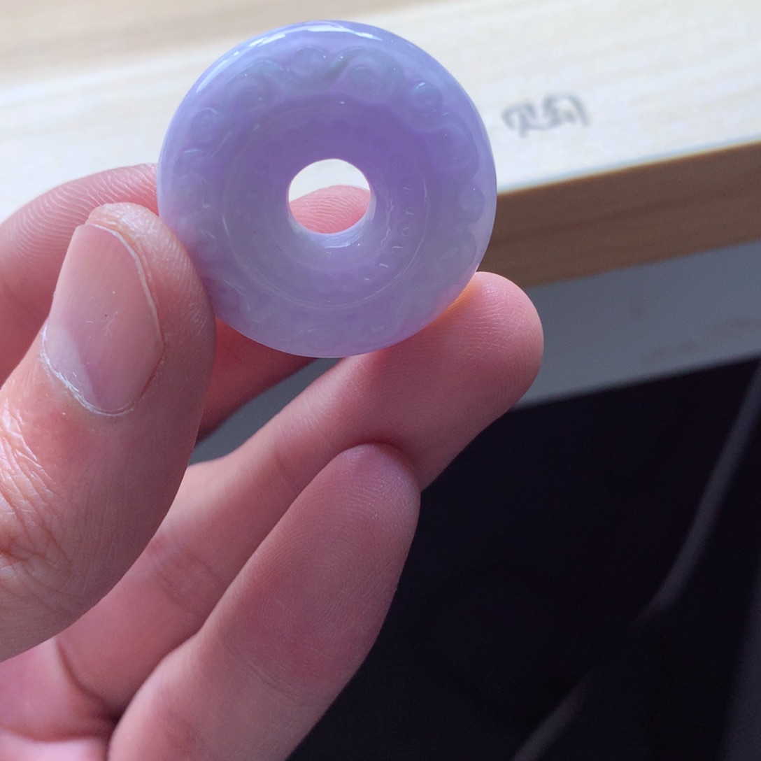 翡翠颈饰未镶嵌吊坠