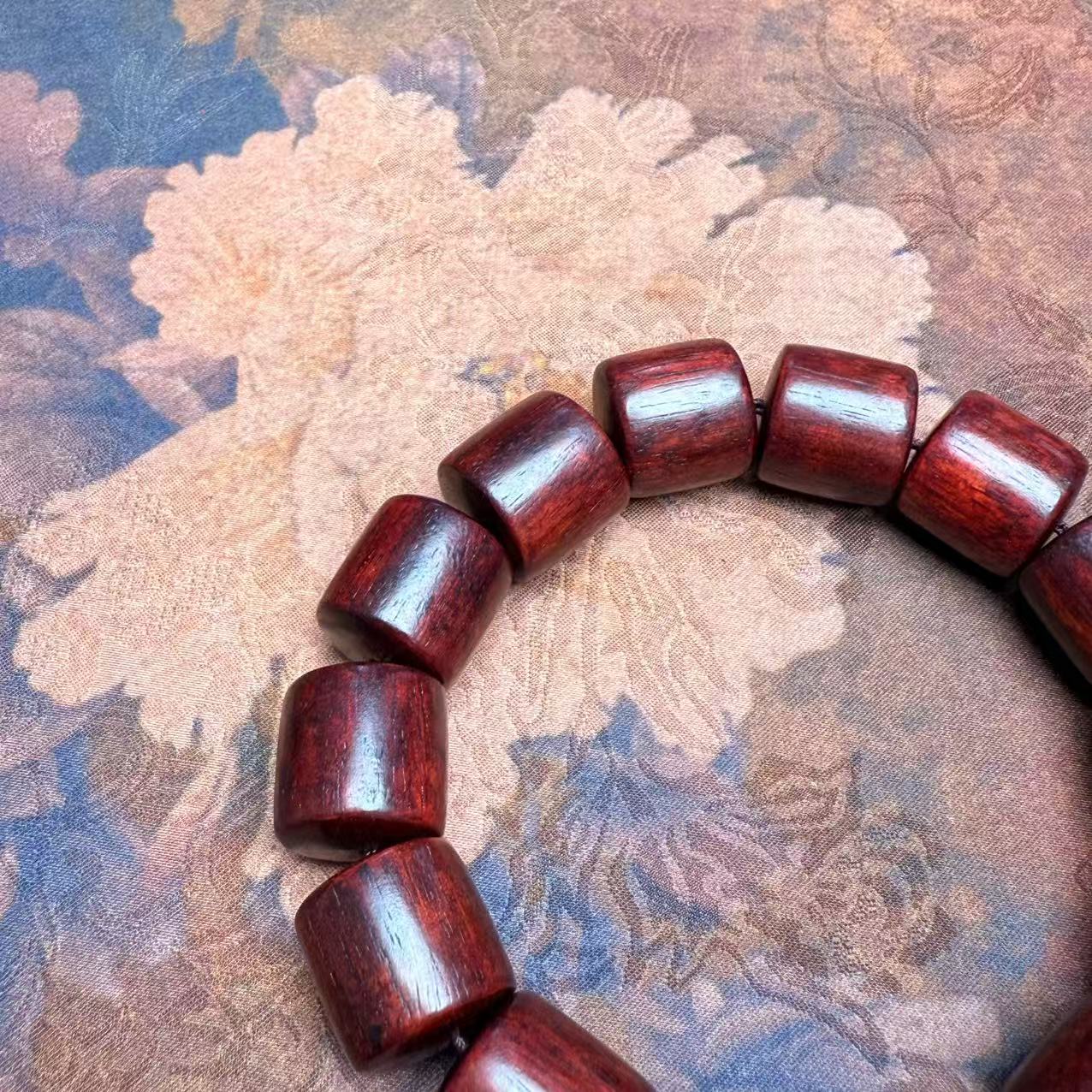 S0565-小叶紫檀桶珠手串