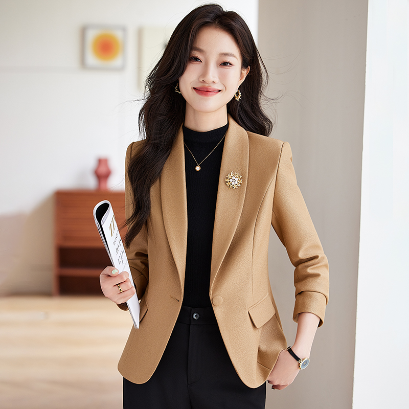 2025年春秋新款韩版修身显瘦短款百搭休闲气质小个子西装外套女