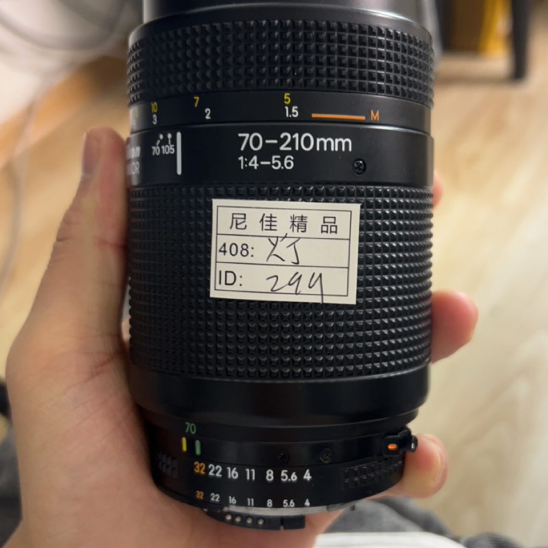 9新 尼康 卡口 二手单反相机/镜头（无配件）